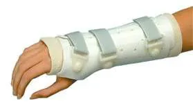 Alimed - PlastiCast - 2970001917 - Wrist / Hand Splint Plasticast Polyethylene / Foam / Stockinette Left Hand White Medium