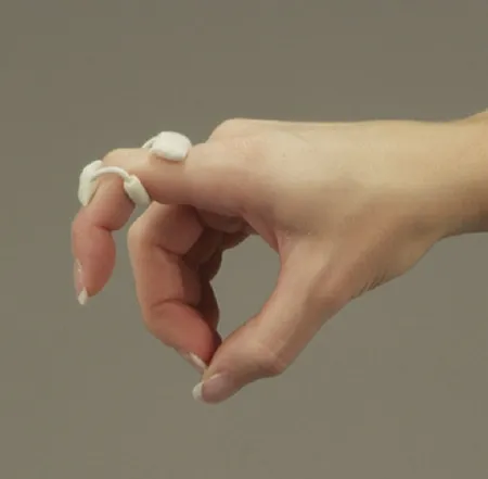 DeRoyal - 601B - Finger Splint Deroyal Medium Without Fastening Left Or Right Hand White