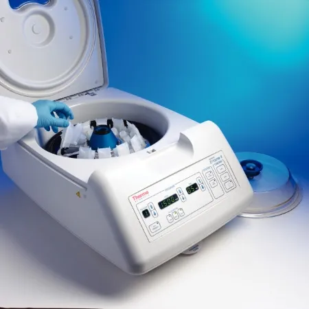VWR International - Cytospin 4 - 89404-828 - Centrifuge Cytospin 4 12 Place Seated Head / Rotor Variable Speed Up To 2,000 Rpm